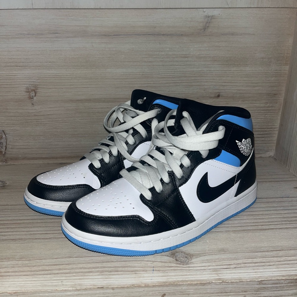 Nike Jordan 1’s woman’s size 8